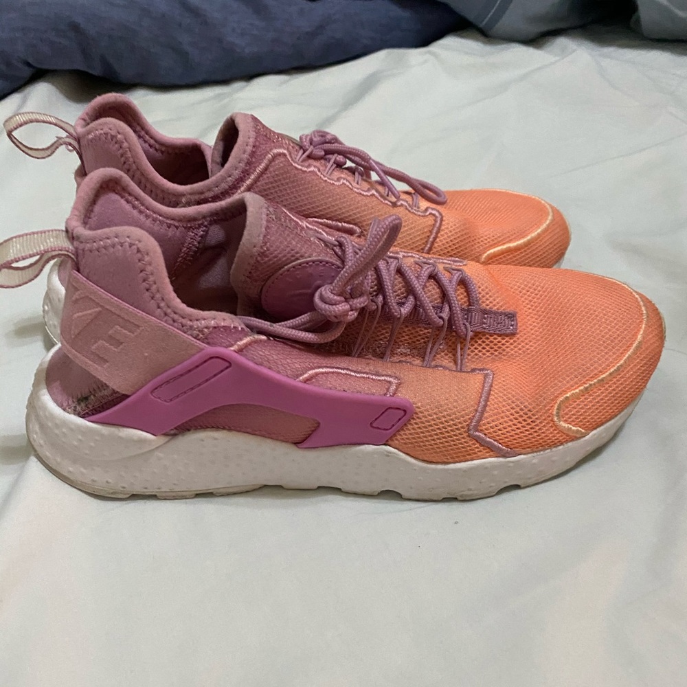 Nike shoes